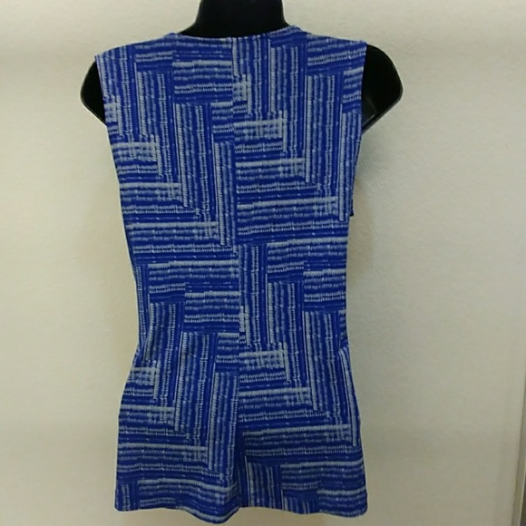 Banana Republic Sleeveless Top - Picture 5 of 7